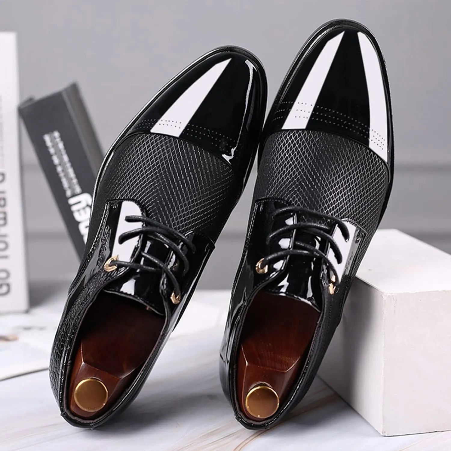 Men's Patent Leather Formal Oxfords Fashion Splicing Pointed Toe Lace Up Dress Derby Shoes Classic Business Work Formal Shoes