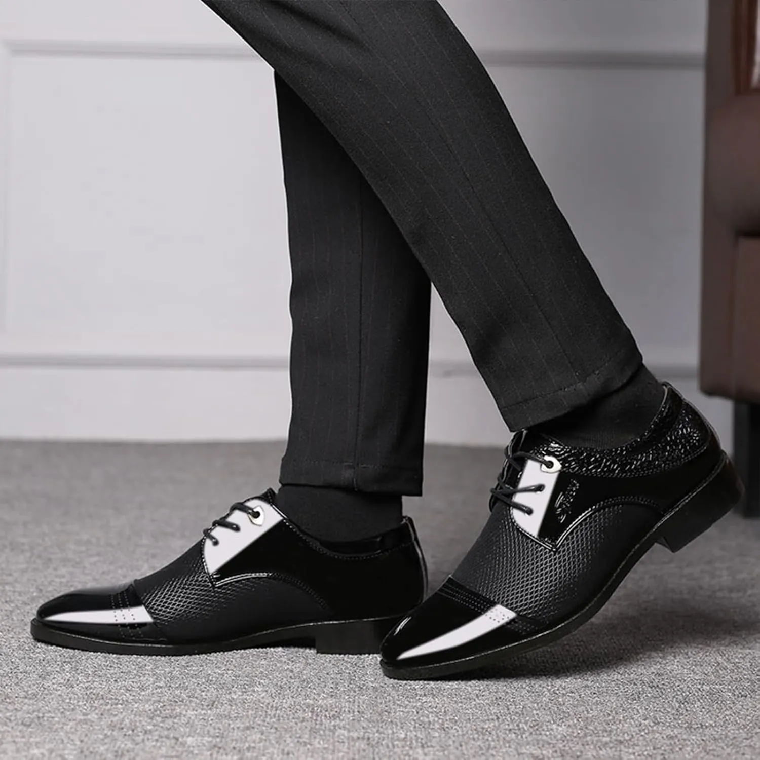 Men's Patent Leather Formal Oxfords Fashion Splicing Pointed Toe Lace Up Dress Derby Shoes Classic Business Work Formal Shoes