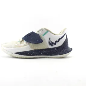 NIKE  KYRIE 3